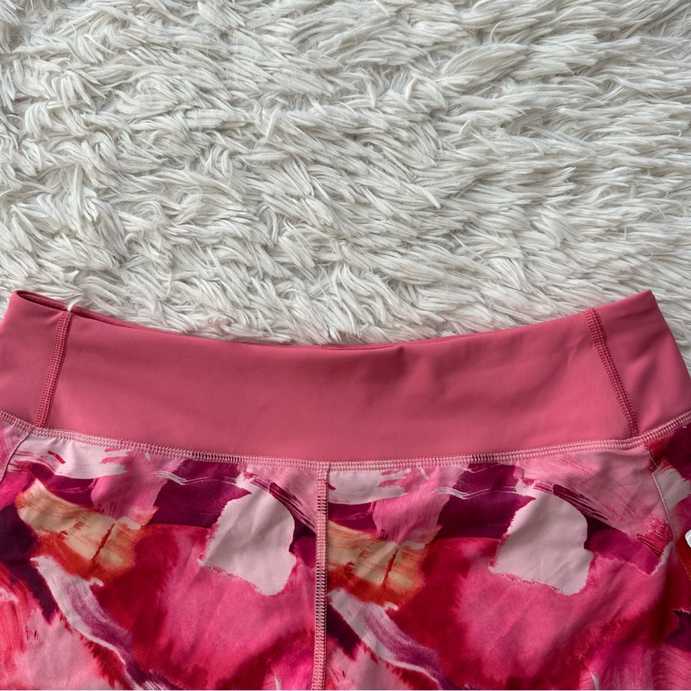 Athleta Run With It 3.5" Running Shorts Pink Floral Print NWT M - Picture 2 of 11